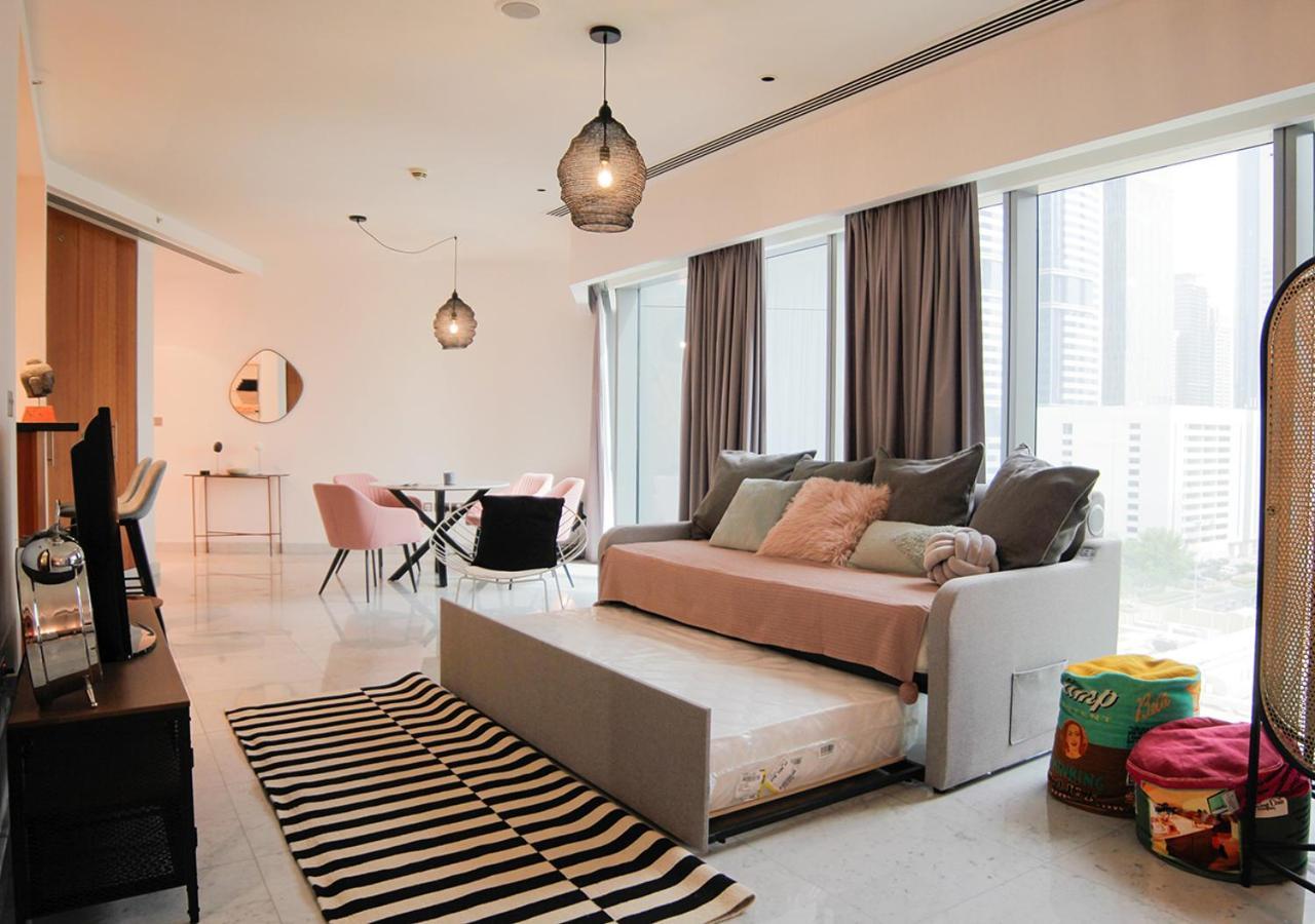 Nasma Luxury Stays - Central Park Tower Dubai Esterno foto